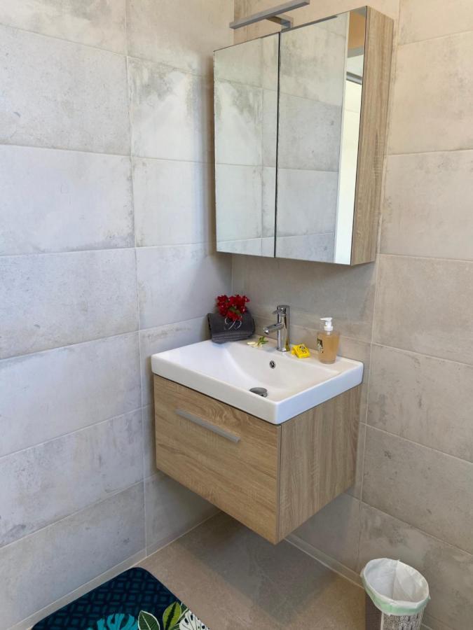 Manaeva L6 Apartment Faaa Bagian luar foto